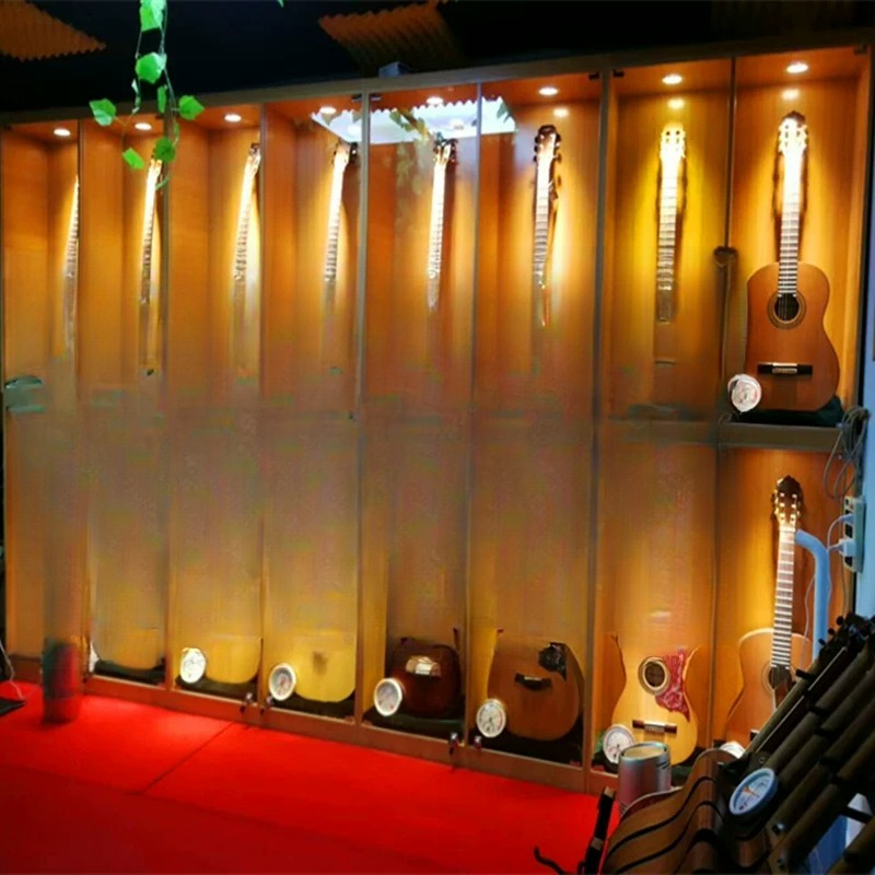 Sklep muzyczny, witryna na ins – Musical Instrument Glass recenzja i cena