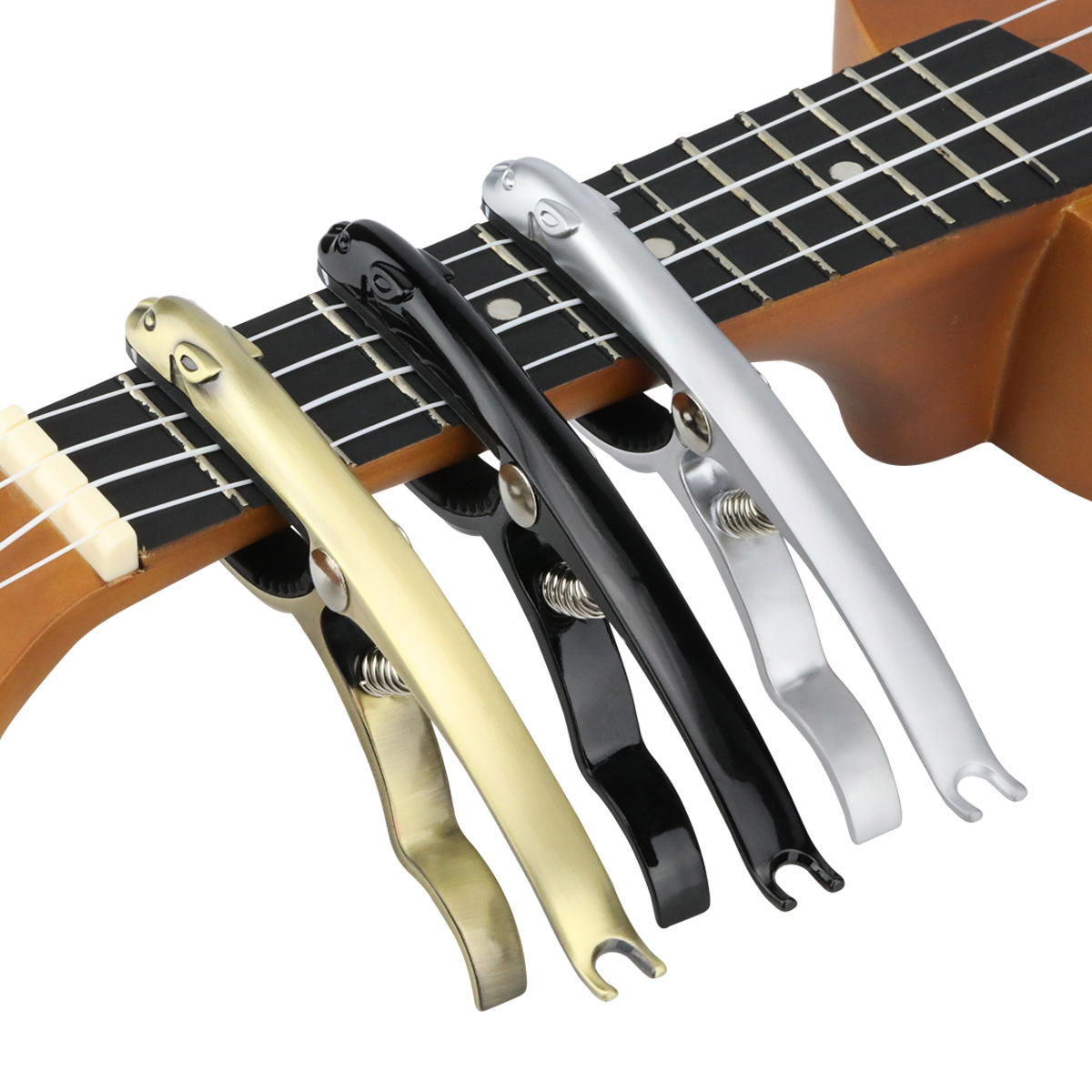 Profesjonalny kapodaster do gi – Musical Instrument Bass recenzja i cena